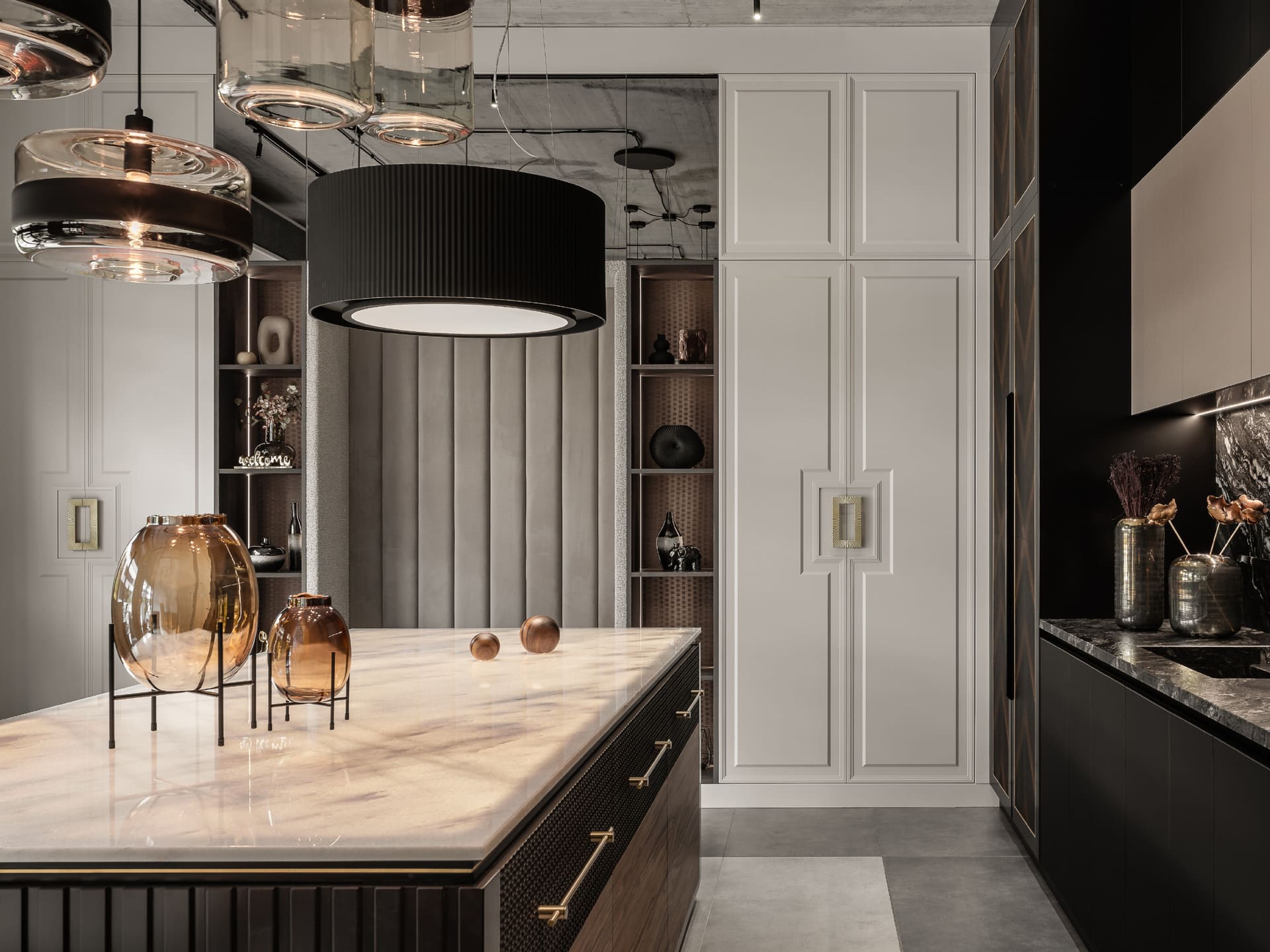 Mono light black
